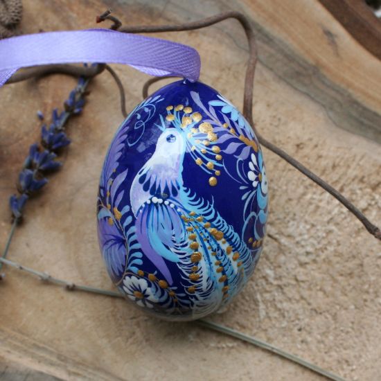 Hochwertiges Osterei mit zauberhaftem Vogel - Kunstvolle Ukrainische Ostereier