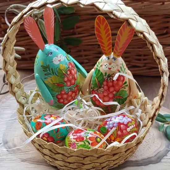 Easter basket - 2 funny Easter rabbits, 3 small Easter eggs made of wood - handicrafts