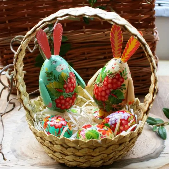 Easter basket - 2 funny Easter rabbits, 3 small Easter eggs made of wood - handicrafts