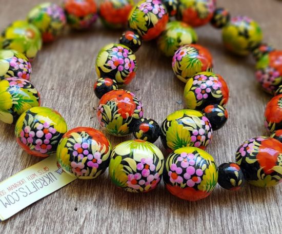 Fashion flower wooden beaded necklace, hand painted in ukrainian style