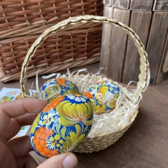 Schönes Osterkörbchen mit handbemalen Ostereiern - Ukrainisches Kunsthandwerk