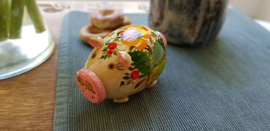 Salzstreuer - lustiges Schweinchen aus Holz, traditionelles Kunsthandwerk