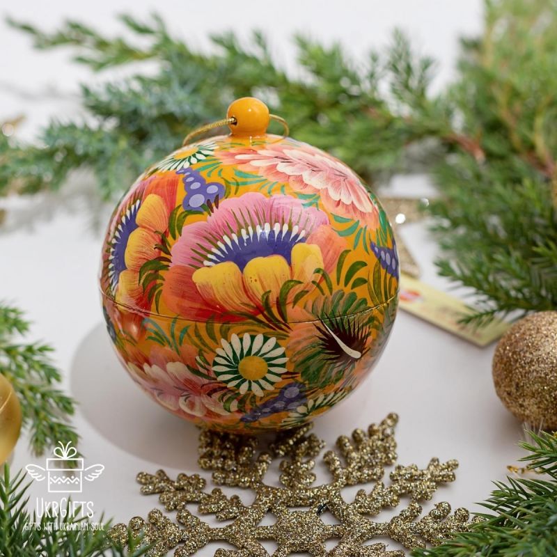 Colorful hand painted wooden Christmas ball, to open, Ukrainian ...