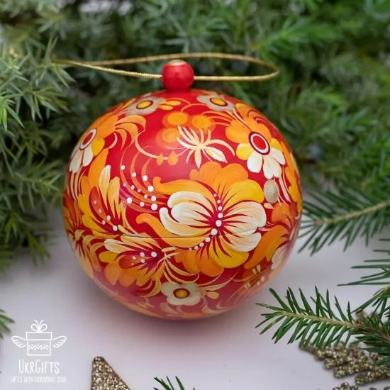 Handbemalte Weihnachtskugel nostalgisch mit Blumenmuster, aus Holz, öffnet sich 8 cm