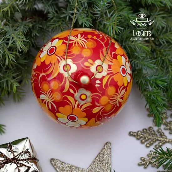 Exlusive hand painted Christmas ball made of wood, openable