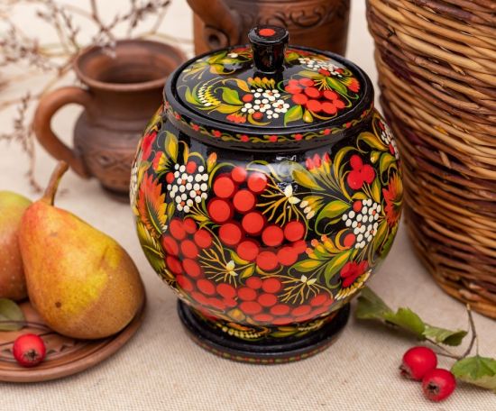 Wooden jar for bulk products with Petrykivka-painting