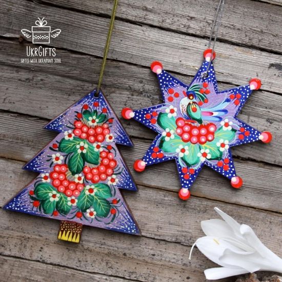 Handcrafted Ukrainian Christmas tree ornaments star and Christmas tree decoration