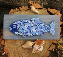 Blauer Holzfisch - Wanddekoration mit Hellblauem Muster