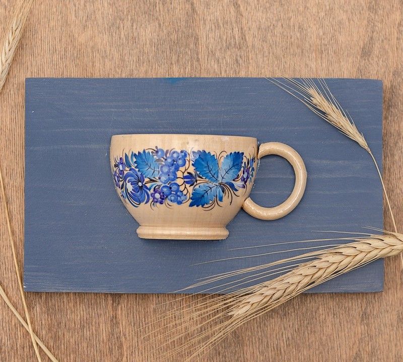 Bauernmalerei Exklusive Wanddeko zum Anhängen Wanddekoration aus Holz kleine Tasse mit blauen Blumen 
