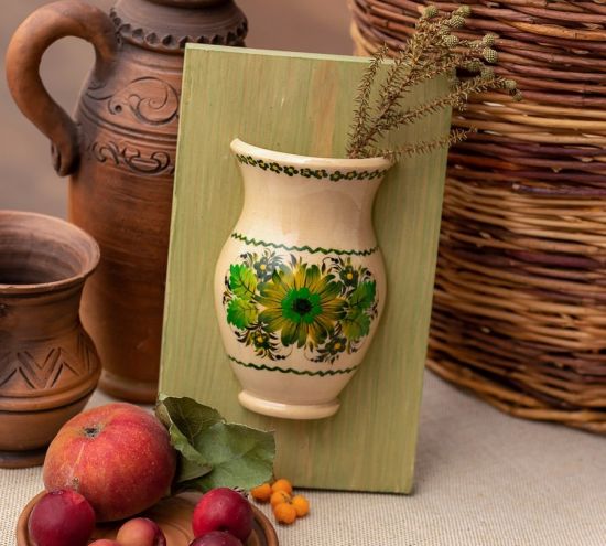 Kleine Küchendekoration zum Aufhängen mit grünen Blumen, Ukrainische Handwekskunst