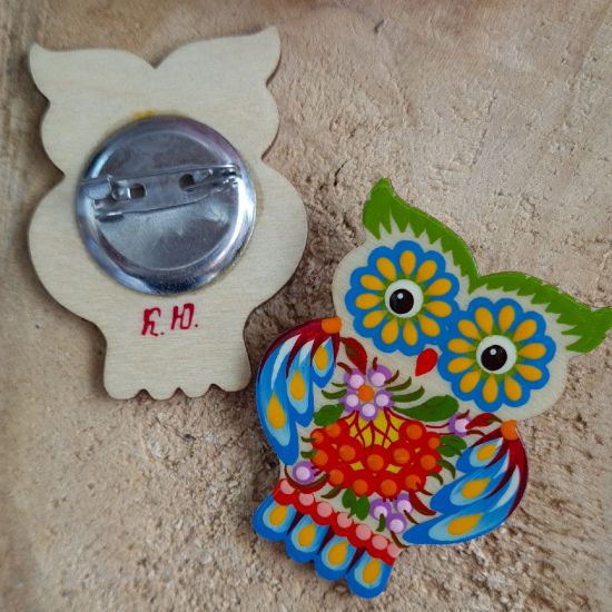 Folk-Style Fashion brooche owl, made of wood and painted by hand